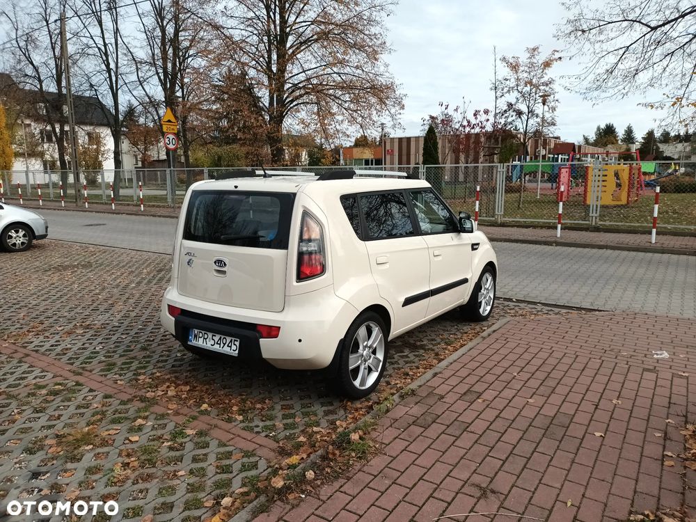 Kia Soul 1.6 XL - 4