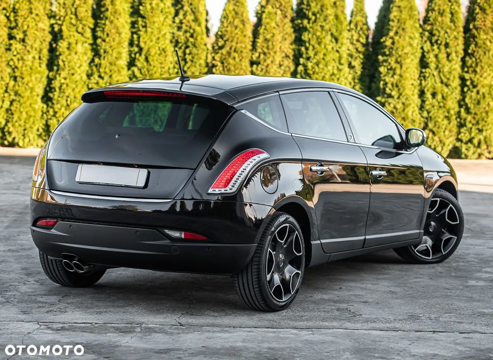 Lancia Delta 1.9 MultiJet 16V Twinturbo Gold - 13