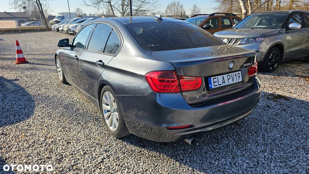 BMW Seria 3 318d Blue Performance Modern Line - 4