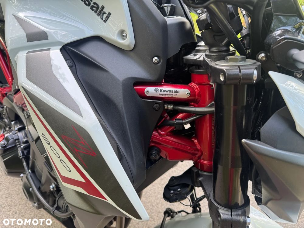 Kawasaki Z 900 - 8
