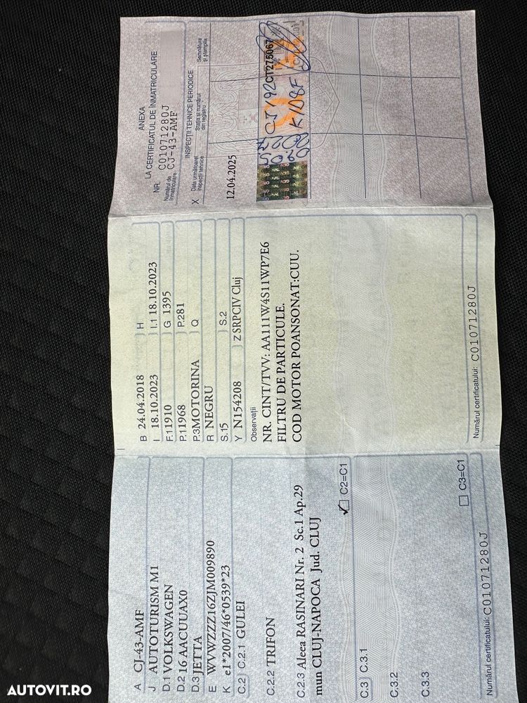 Volkswagen Jetta 2.0 TDI Comfortline - 12