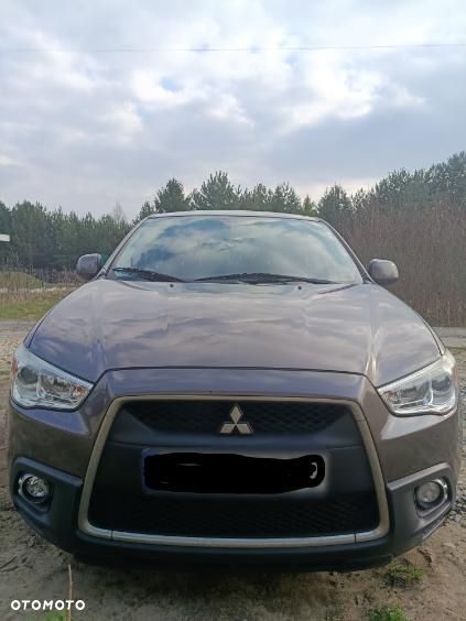 Mitsubishi ASX - 9