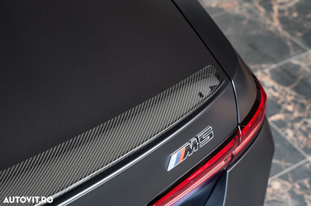 BMW M5 xDrive - 37
