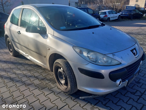 Peugeot 307 FL Lift 3D Hatchback silnik 1.6 HDI 90KM skrzynia biegów 20DM75 drzwi zderzak klapa błotnik EZRC belka przewód szyba wyświetlacz podsufitka wtryski pompa maglownica felgi alternator Cały na części wszystkie części
