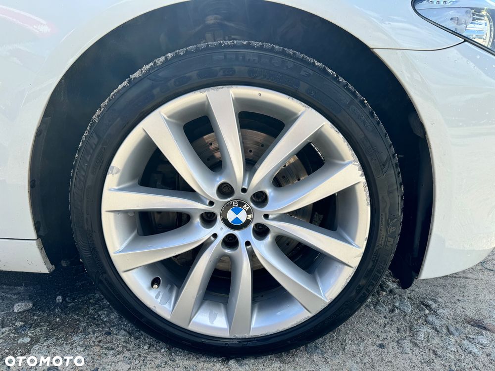 BMW Seria 5 525d - 8