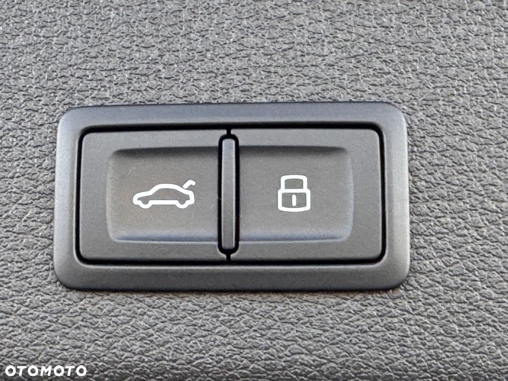 Audi e-tron 55 Quattro S Line - 8