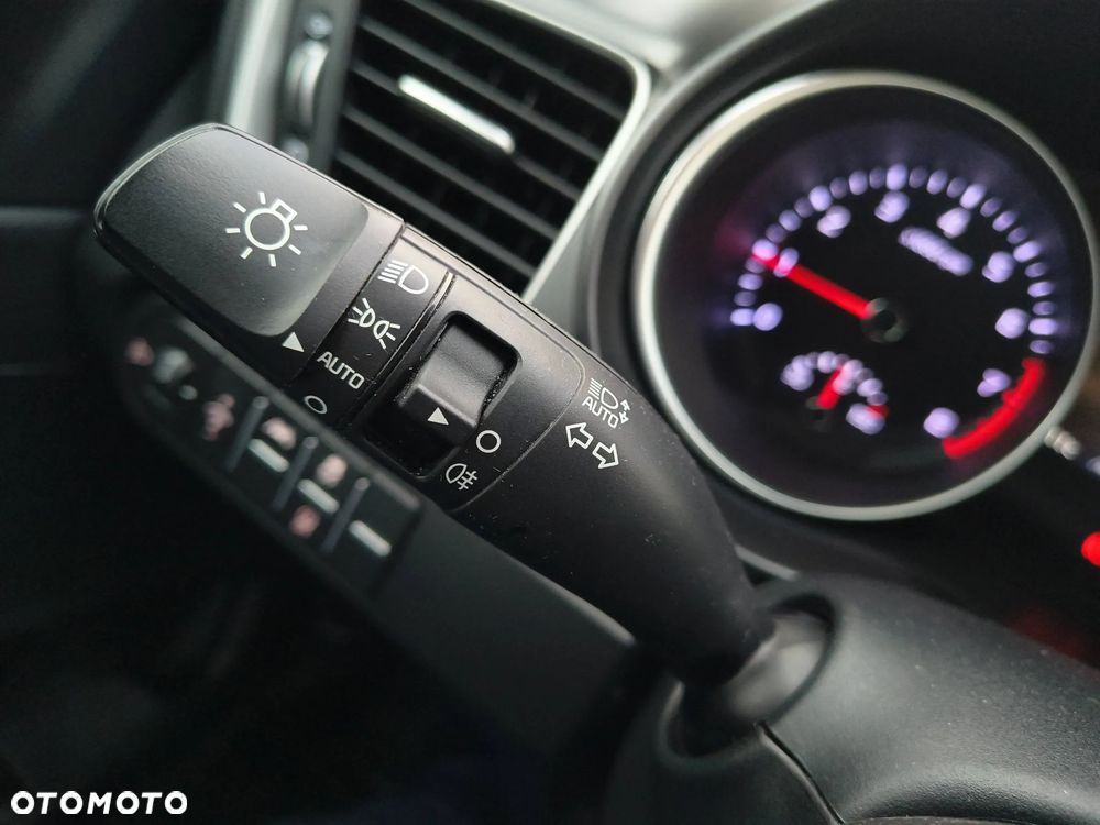 Kia Ceed - 21