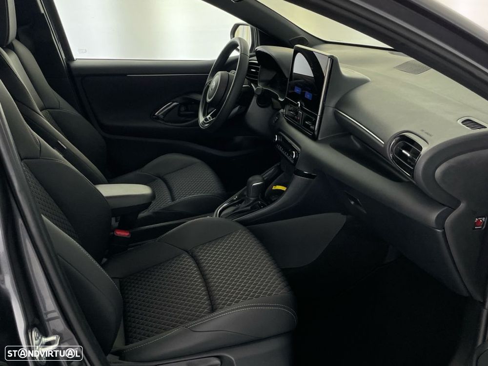 Toyota Yaris 1.5 HDF Luxury - 21