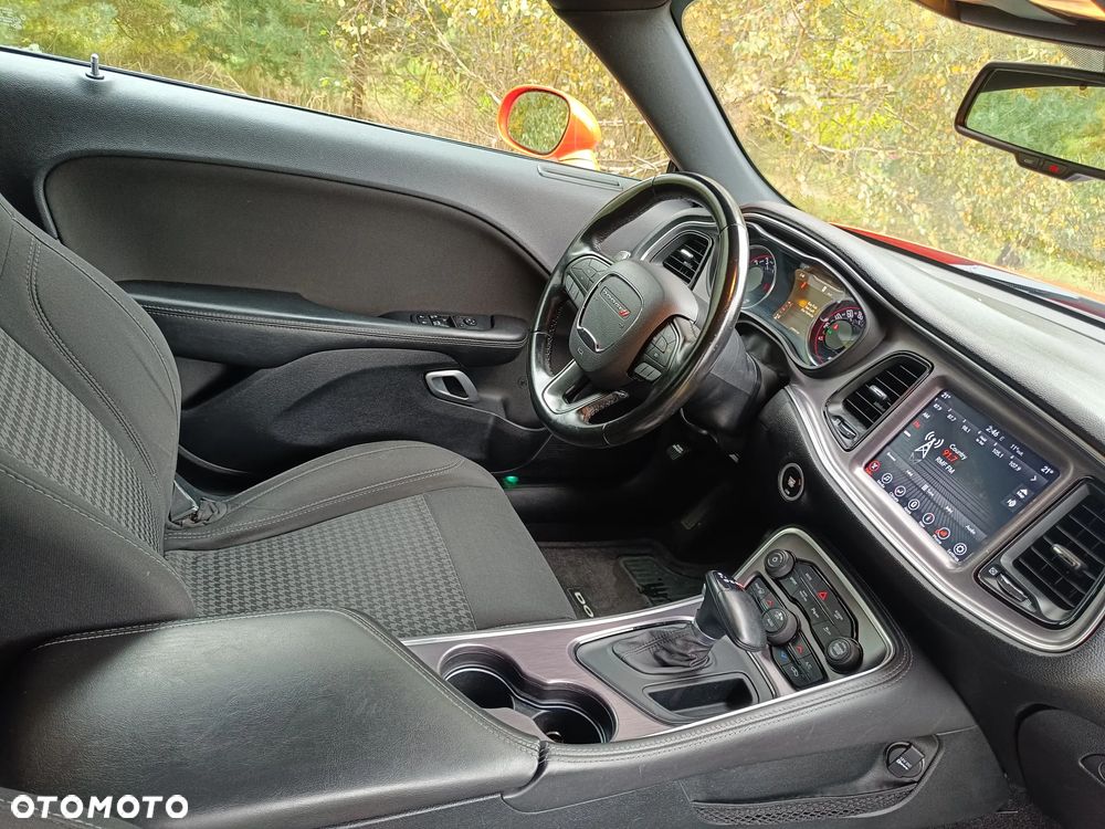 Dodge Challenger 5.7 R/T - 15