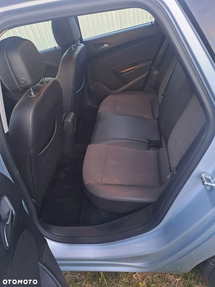 Opel Astra 1.4 Turbo Edition Sport - 28