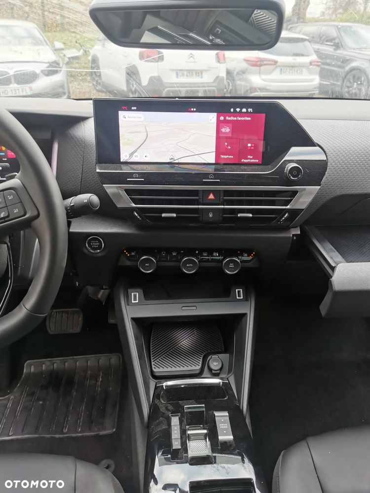 Citroën C4 Hybrid 136 ë-DSC6 PLUS - 32