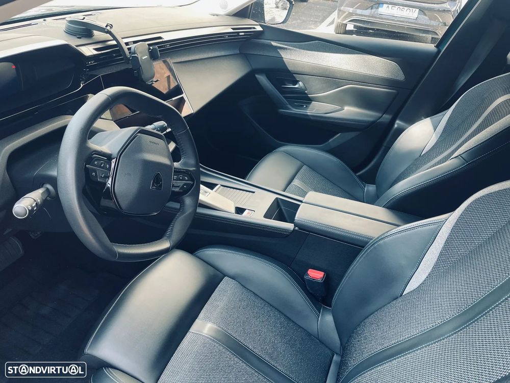 Peugeot 308 SW BlueHDi 130 EAT8 Allure - 6