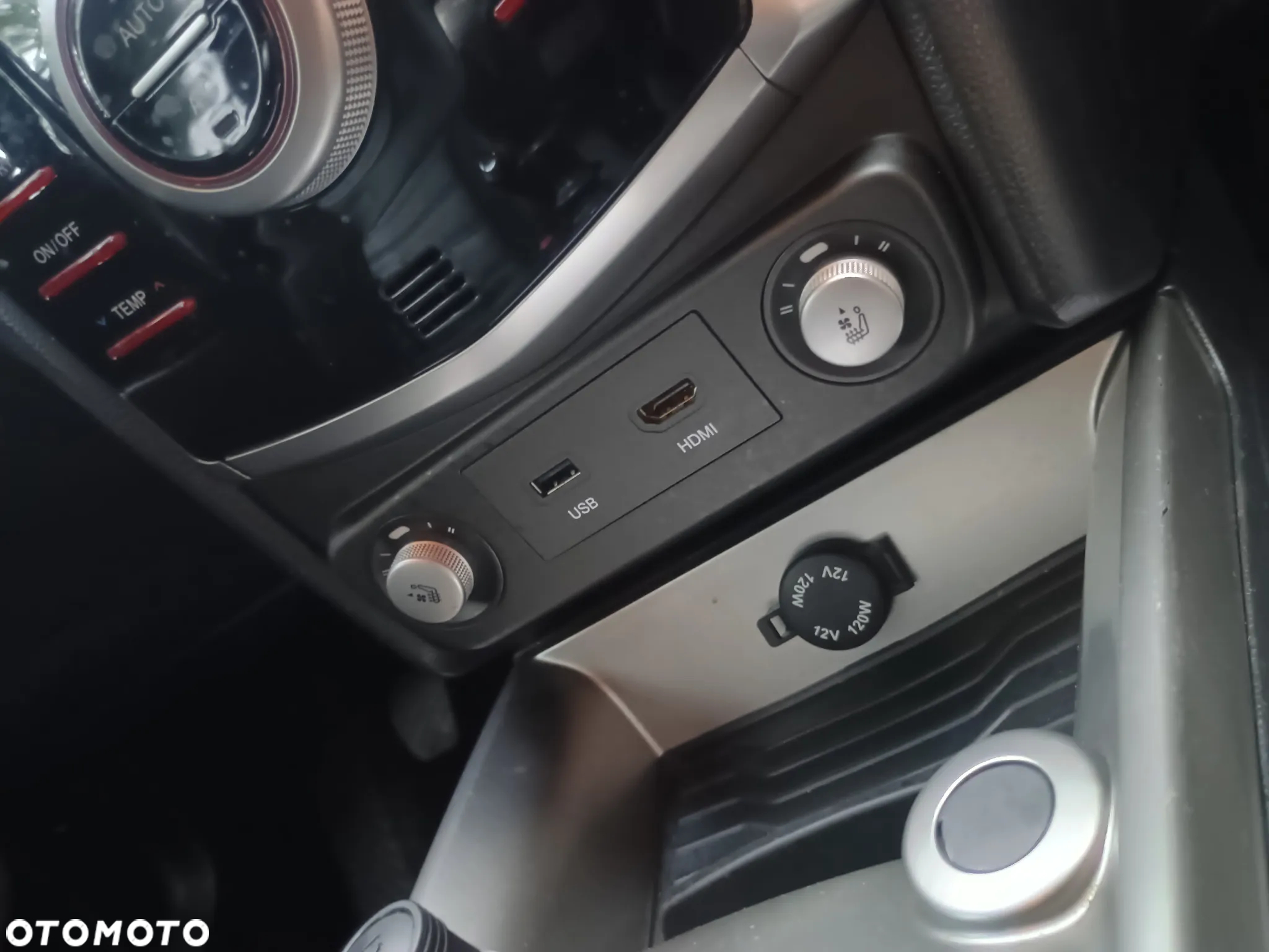 SsangYong/KGM Tivoli - 17