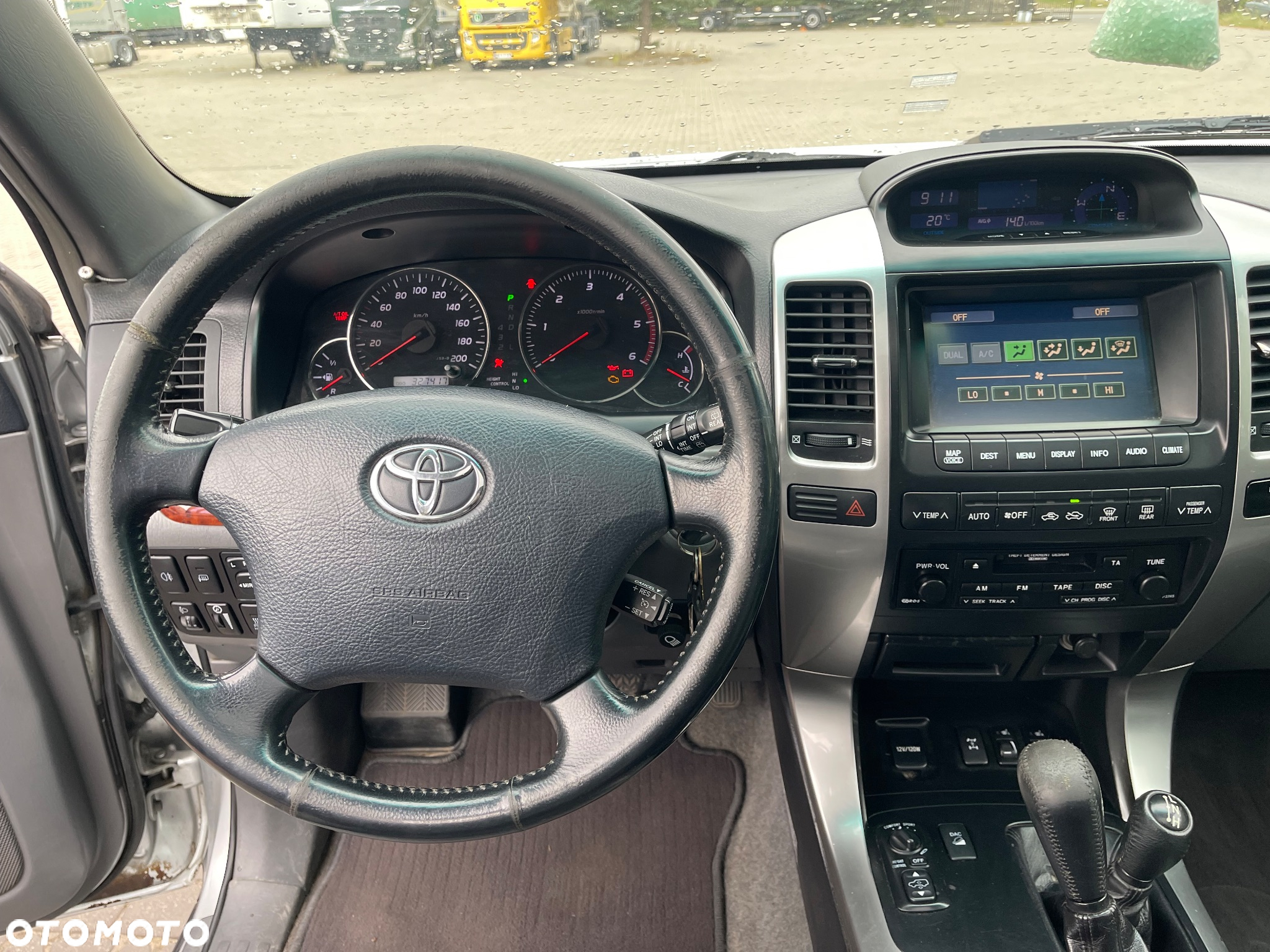Toyota Land Cruiser - 15
