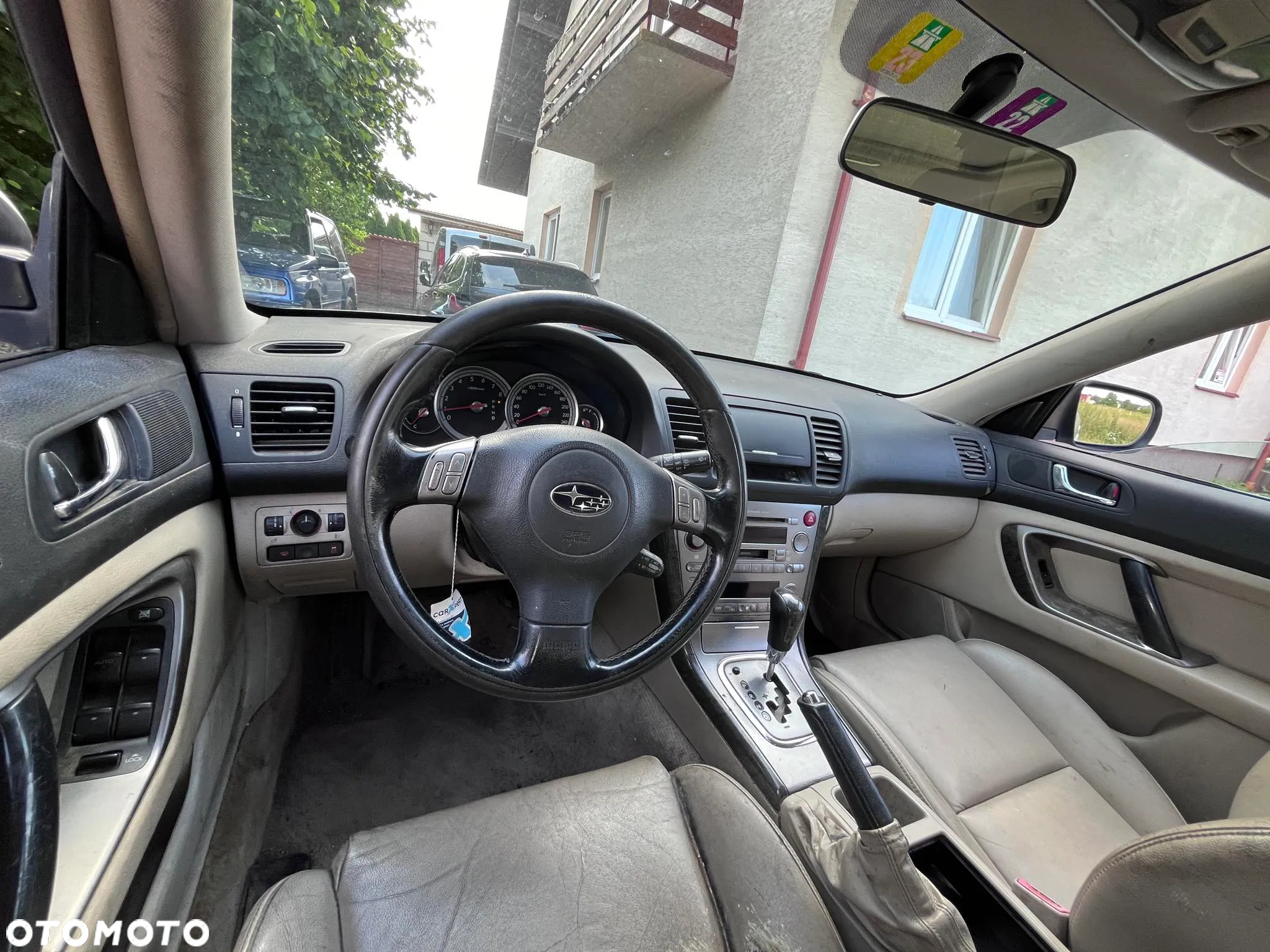Subaru Outback 3.0 - 23