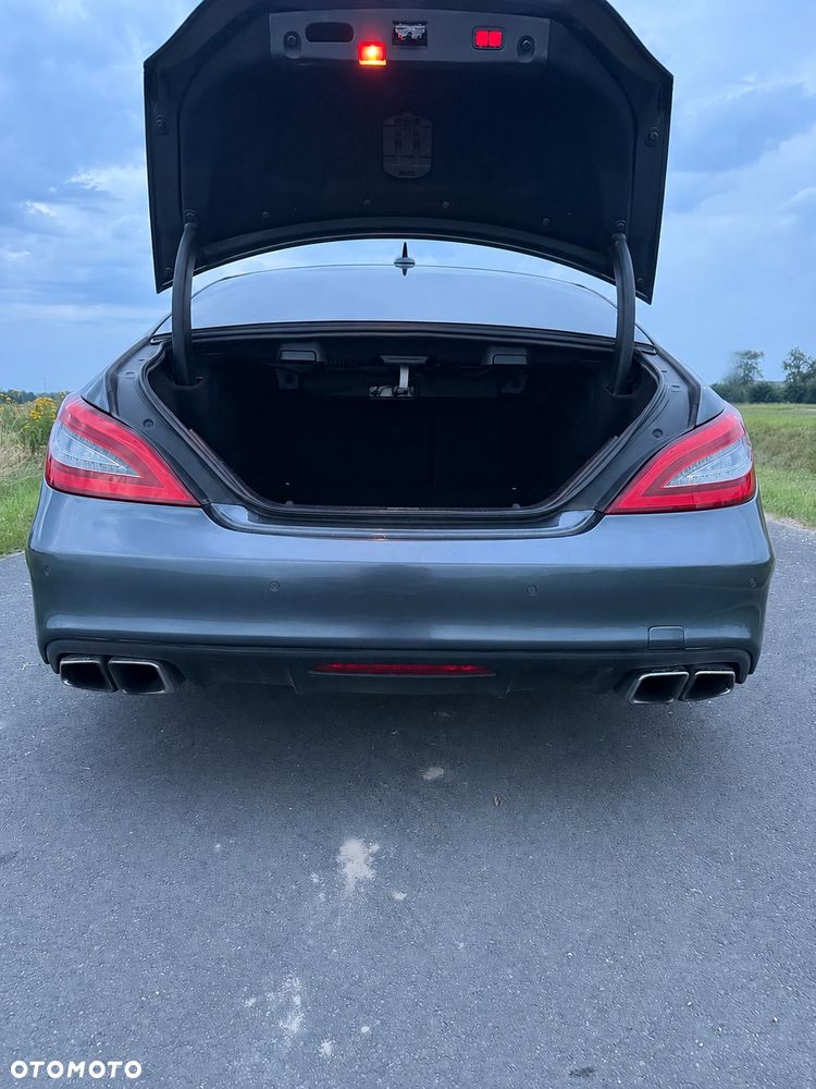 Mercedes-Benz CLS 63 AMG - 12