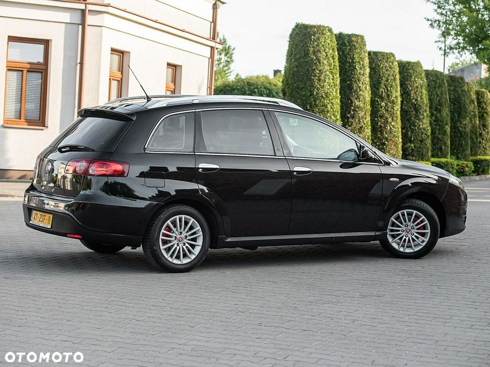 Fiat Croma 1.8 16V Dynamic - 17