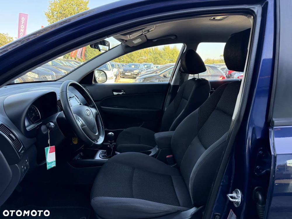 Hyundai i30 i30cw 1.6 Edition Plus - 25