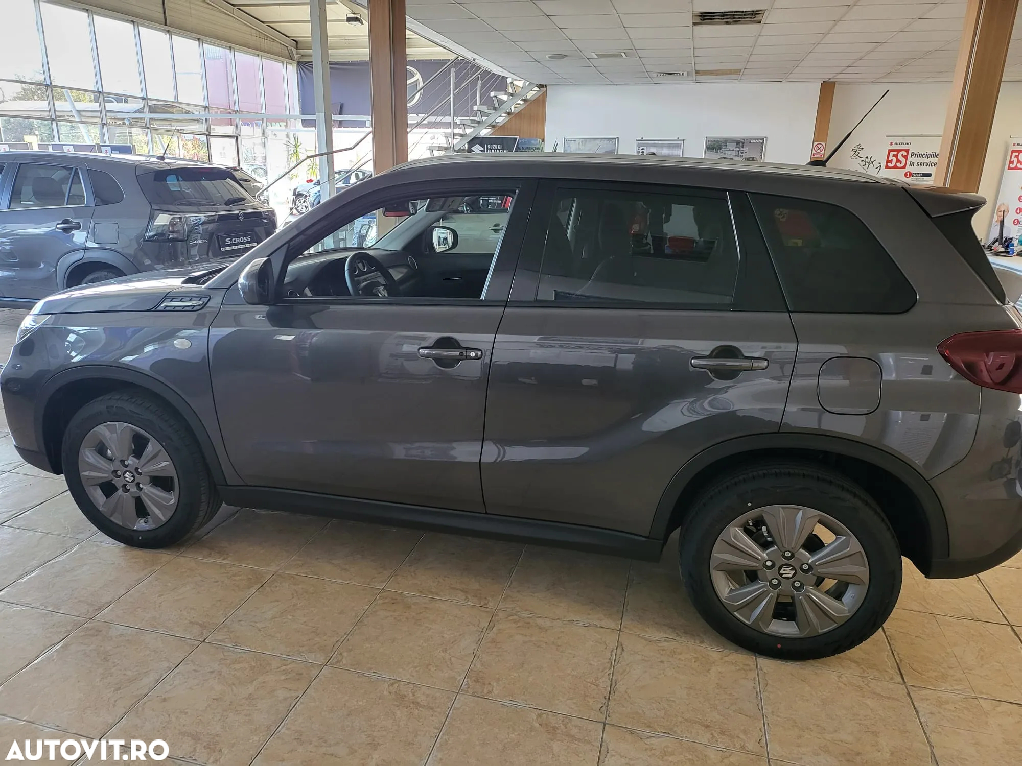 Suzuki Vitara - 3