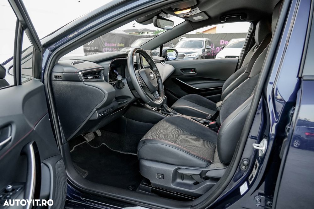 Toyota Corolla 1.8 HSD Dynamic - 9