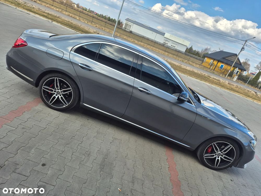 Mercedes-Benz Klasa E 220 d 9G-TRONIC - 1