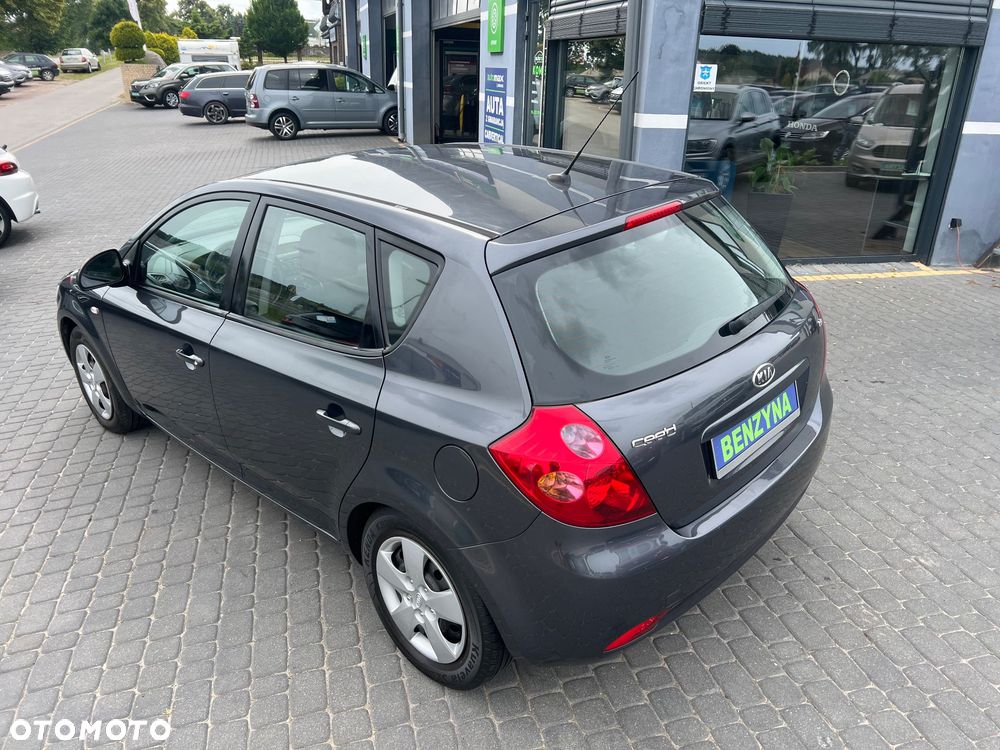 Kia Ceed 1.4 Comfort + - 10