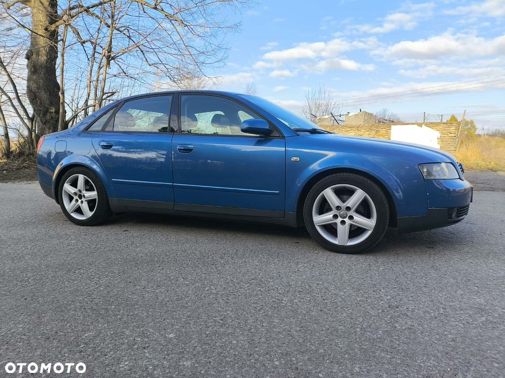 Audi A4 Avant 1.8T Quattro - 11