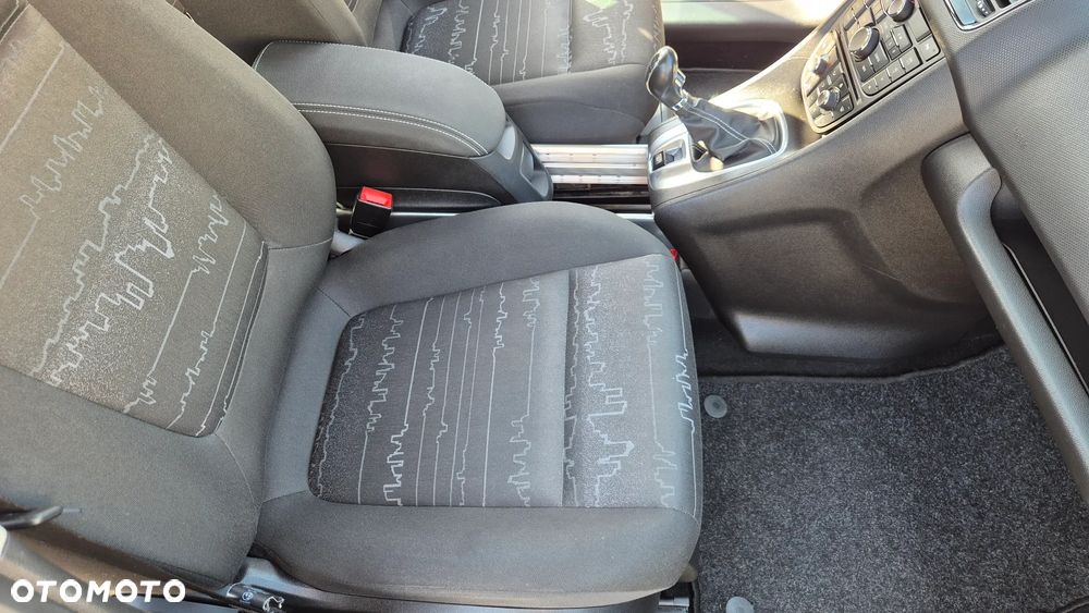 Opel Meriva 1.4 T Cosmo - 24