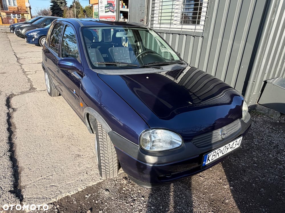 Opel Corsa 1.2 City 16v - 3