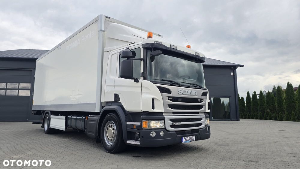 Scania P250 Euro 6 kurierka zabudowa kontener kurierka full air super stan! świeży import! - 6