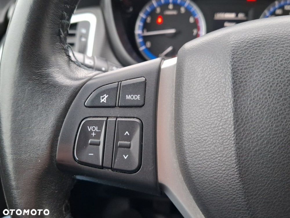 Suzuki SX4 S-Cross 1.6 Premium 4WD - 24