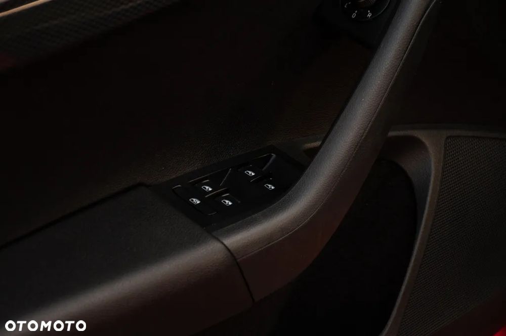 Skoda Octavia 2.0 TDI SCR RS DSG - 33