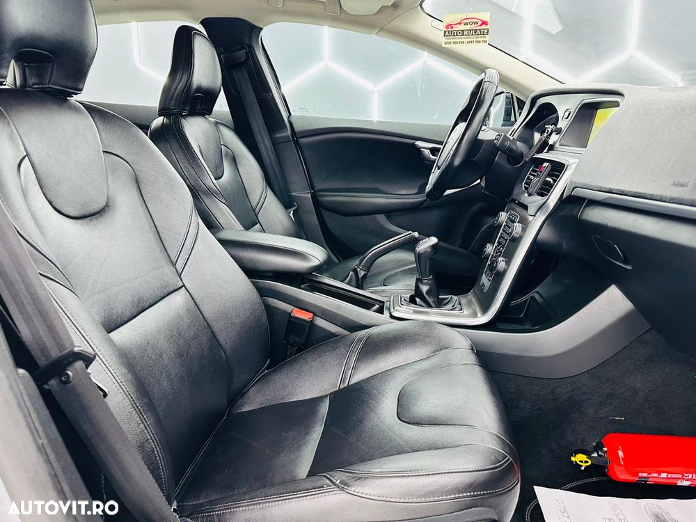 Volvo V40 D2 ECO Summum - 19