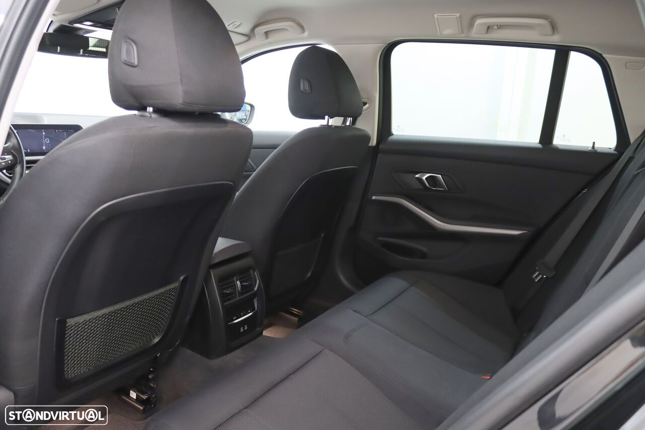 BMW 330 e Touring Corporate Edition Auto - 8