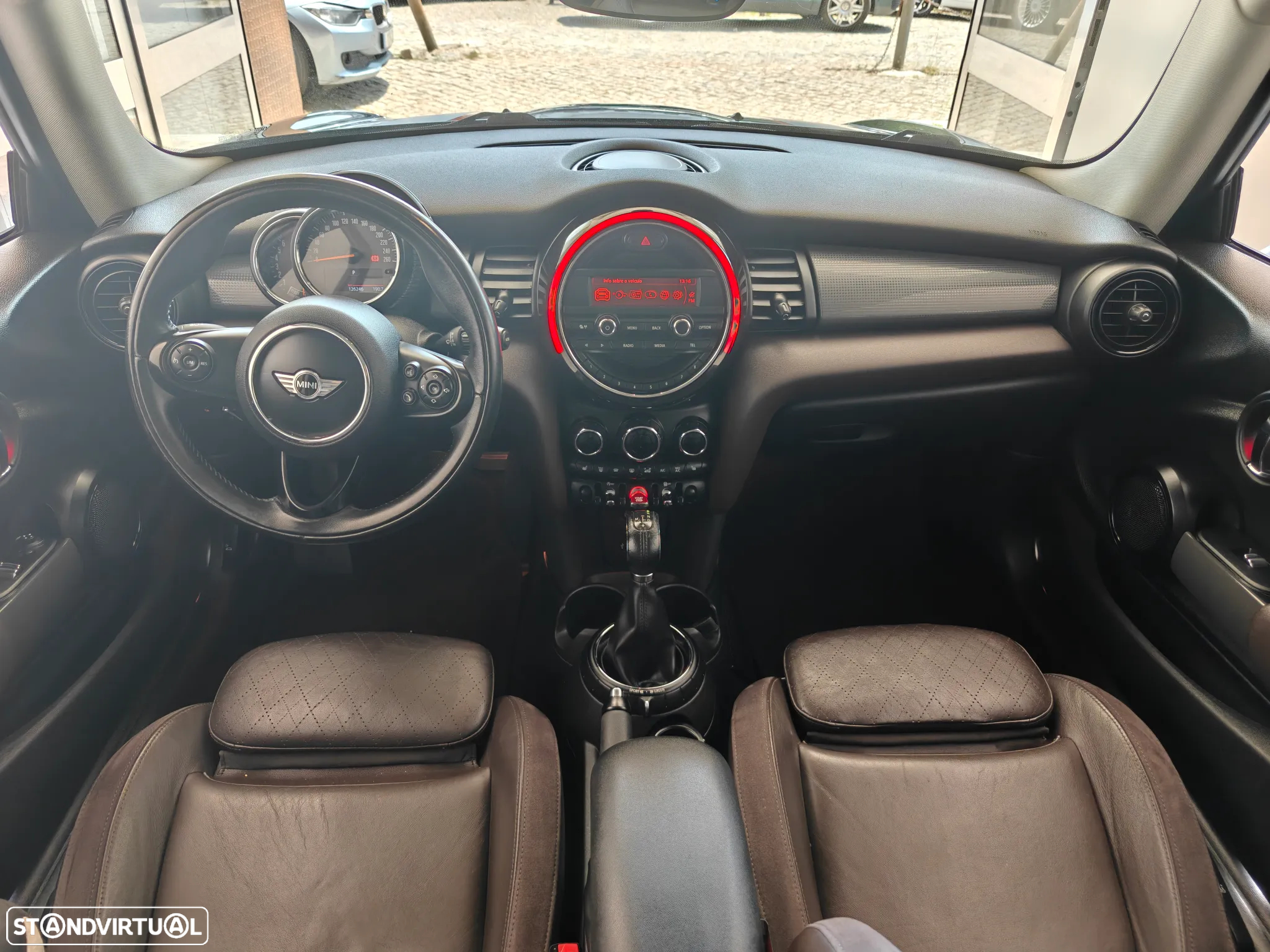 MINI 3 Portas Cooper Premium Resolute Edition Auto - 8