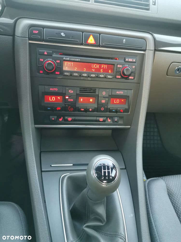 Audi A4 Limousine 2 - 34
