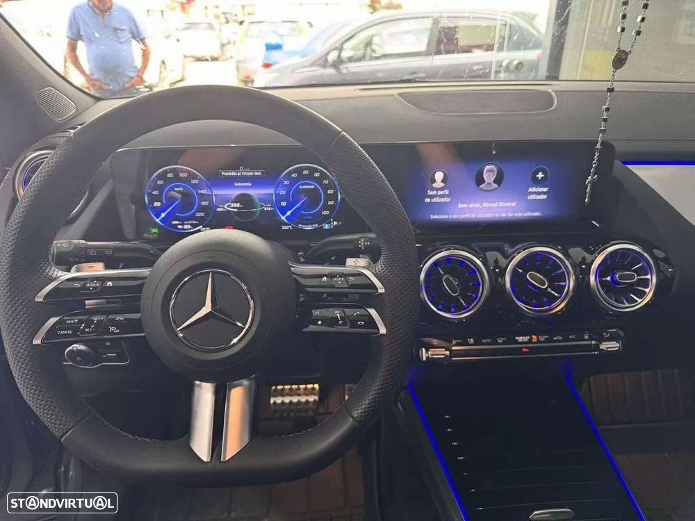Mercedes-Benz EQA 250+ AMG Line - 11