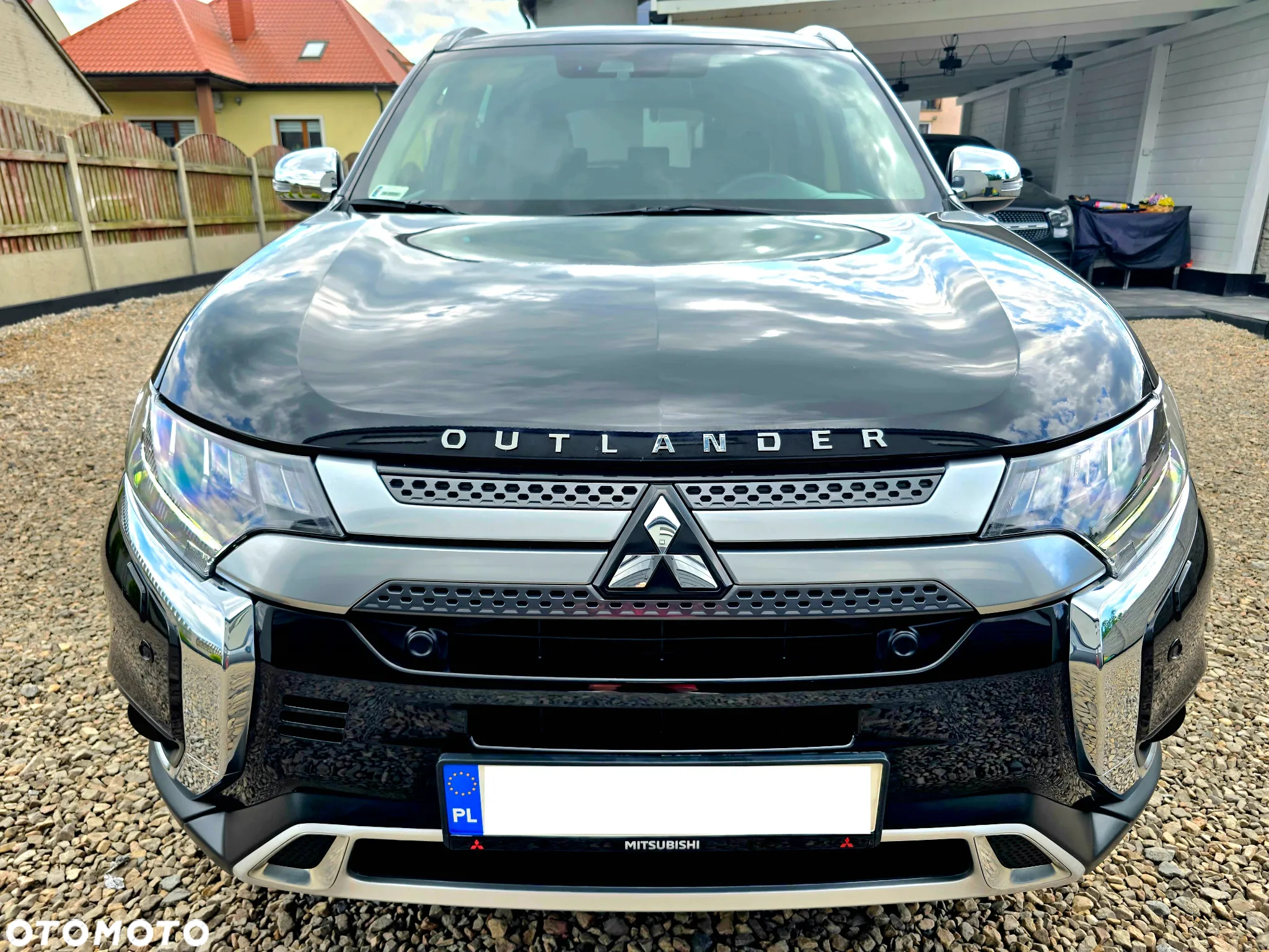 Mitsubishi Outlander 2.0 Instyle + 4WD CVT - 16