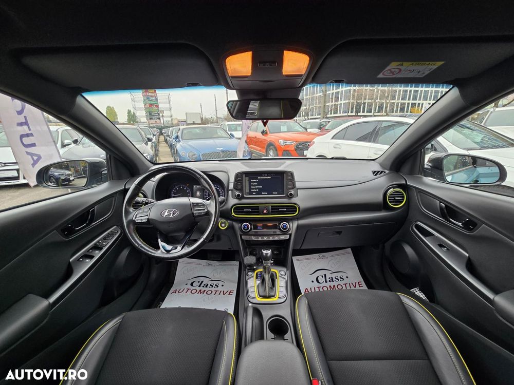 Hyundai KONA - 17
