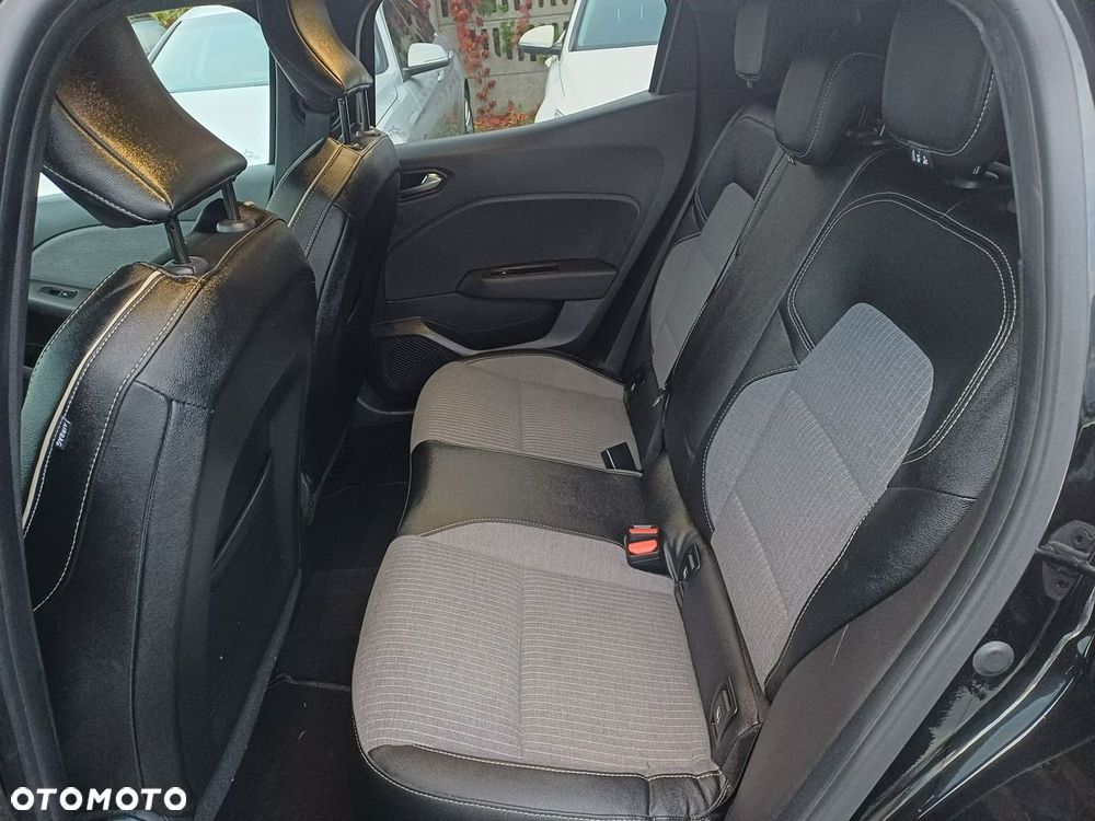 Renault Clio TCe 100 INTENS - 20