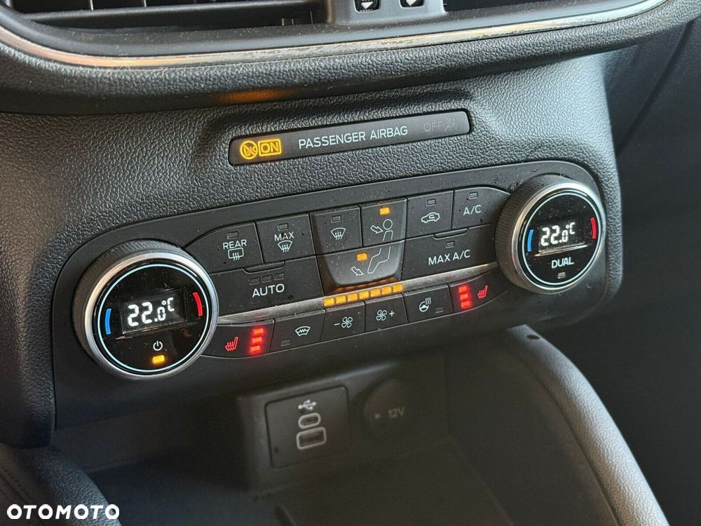 Ford Kuga - 29
