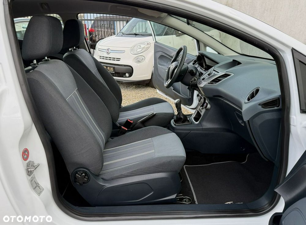 Ford Fiesta 1.25 Ambiente EU5 - 22