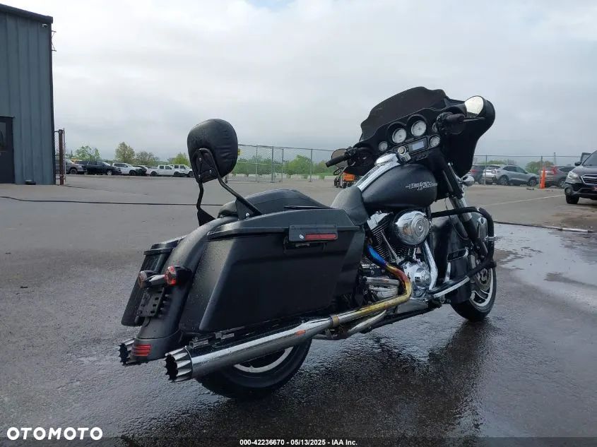 Harley-Davidson Dyna Super Glide - 2