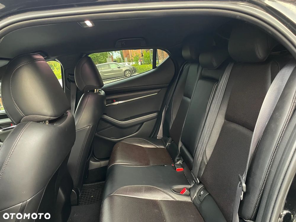 Mazda 3 SKYACTIV-D 1.8 - 25