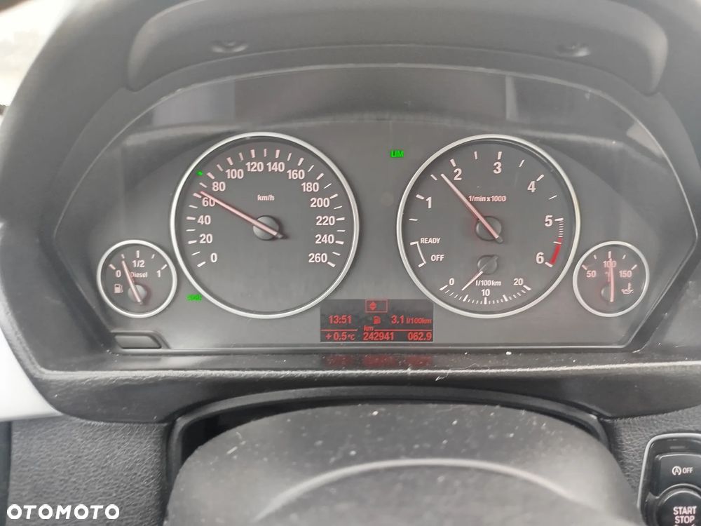 BMW Seria 3 318d - 12