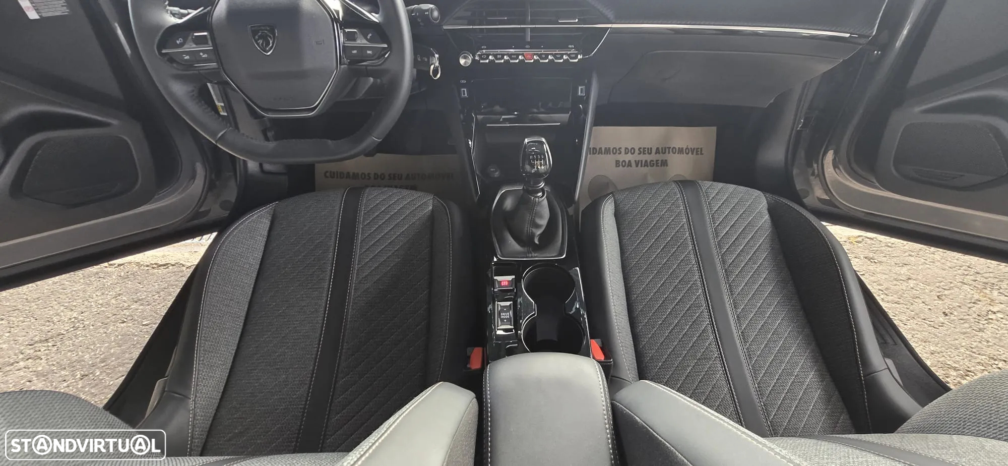 Peugeot 2008 PureTech 100 Allure - 28