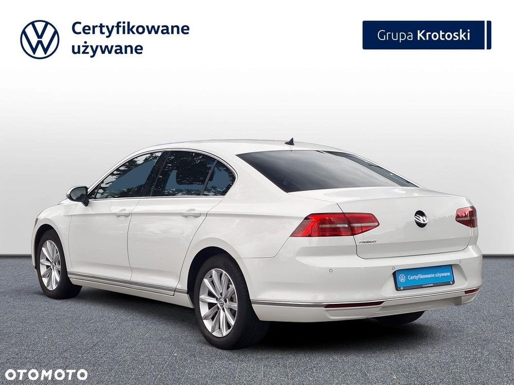 Volkswagen Passat 2.0 TDI SCR Highline - 4