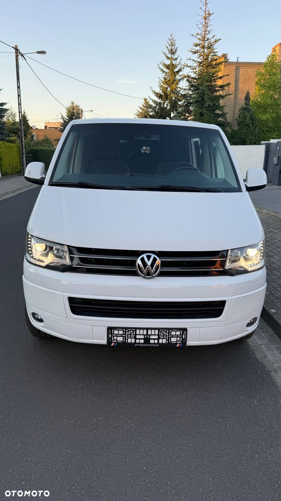 Volkswagen Multivan - 2