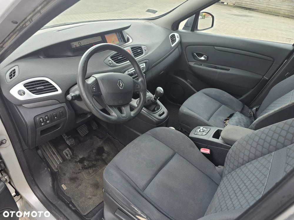 Renault Scenic 1.9 dCi FAP Dynamique - 5