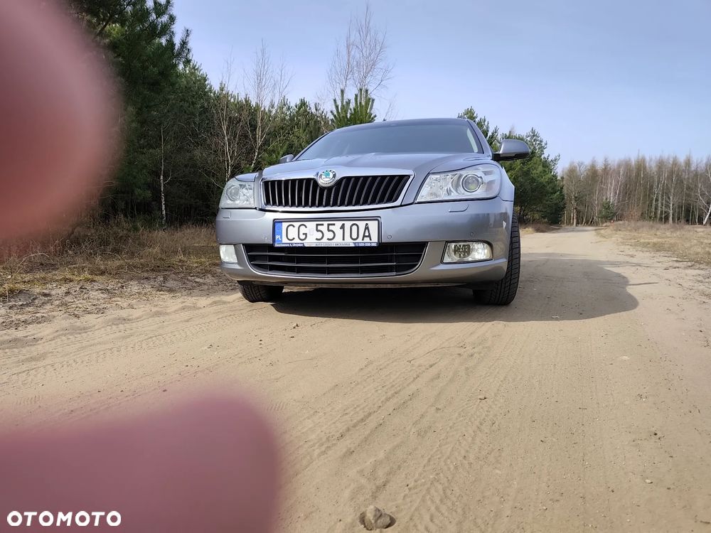 Skoda Octavia 2.0 TDI DPF Elegance - 8